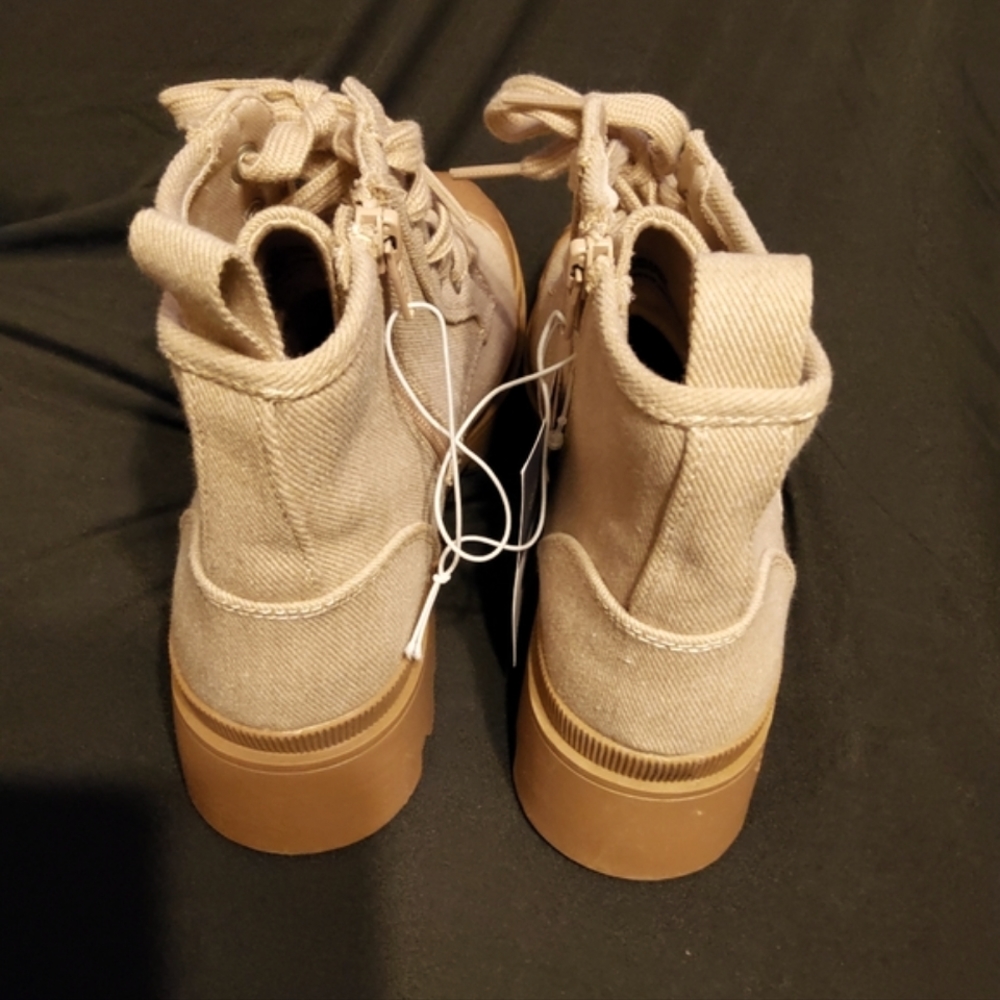 New Women's Teagan Lace-Up Sneaker Boots - Universal Thread™ Light Brown - Picture 3 of 5